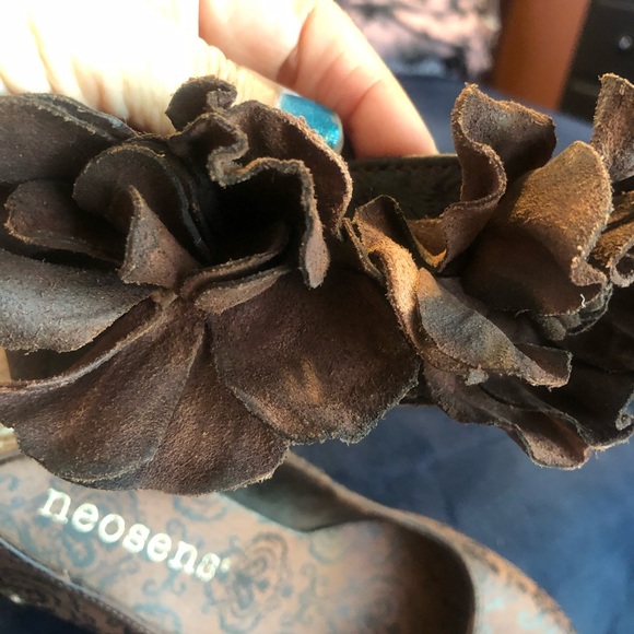 Neosens ankle strap shoes  Sz 38 (7.5) - Picture 9 of 11